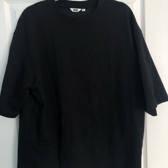Uniqlo Other - Uniqlo tee